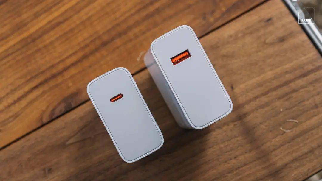 王者|Redmi K50 电竞版首发体验:3299 元起售,能否焊上游戏手机的大门?