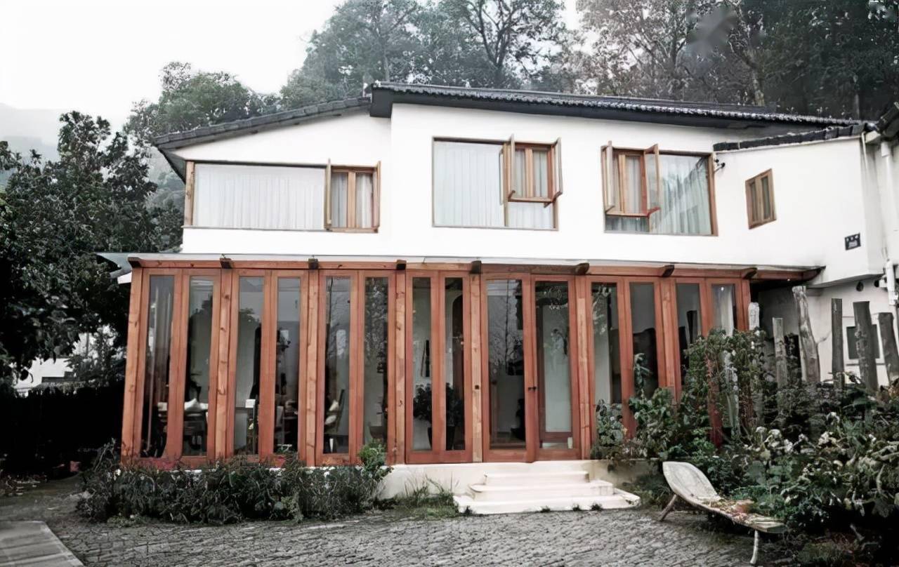 藏在杭州世外桃源中文艺小院民宿,木麻简约的设计风格丨蜜桃小院