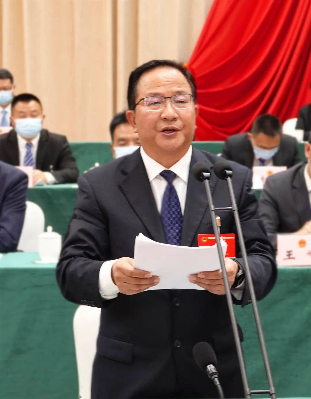 聚焦州两会州十四届人大一次会议在景洪闭幕