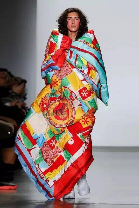 品牌 羽界鬼才，新锐设计师陈鹏CHENPENG的One-Size Fashion平均时尚主义