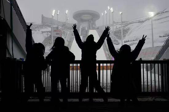 滑雪|今天闭幕！“冰雪运动”仍持续升温