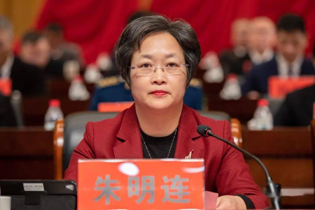 温岭市十七届人大一次会议胜利闭幕