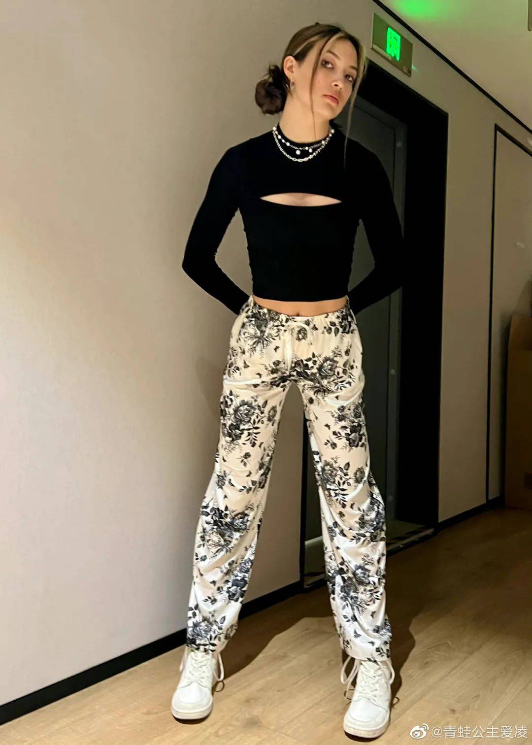 显得出了正月我就要做一个挑染的大动作！