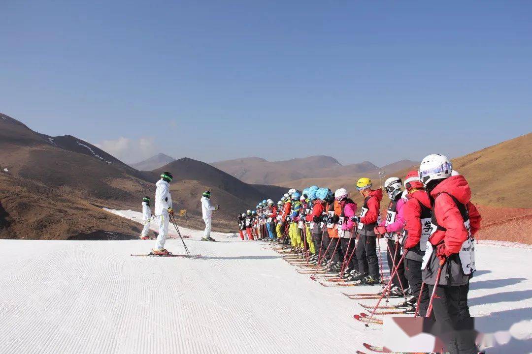 会泽大海草山云南第二期滑雪社会体育指导员国职培训考试报名正式启动