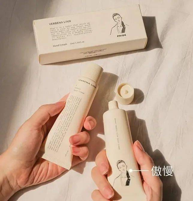 感觉补水、便宜还香香的护手霜，钱包里不放钱也要放它！