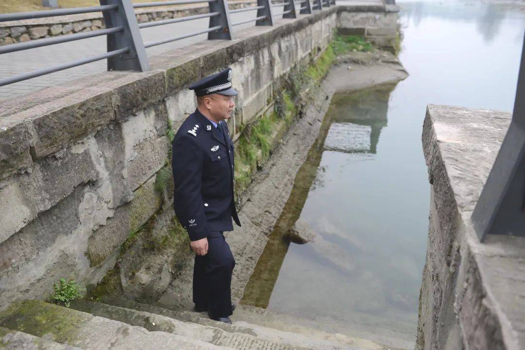 辖区|最美河道警长 | “栋”用全力守护碧水蓝天