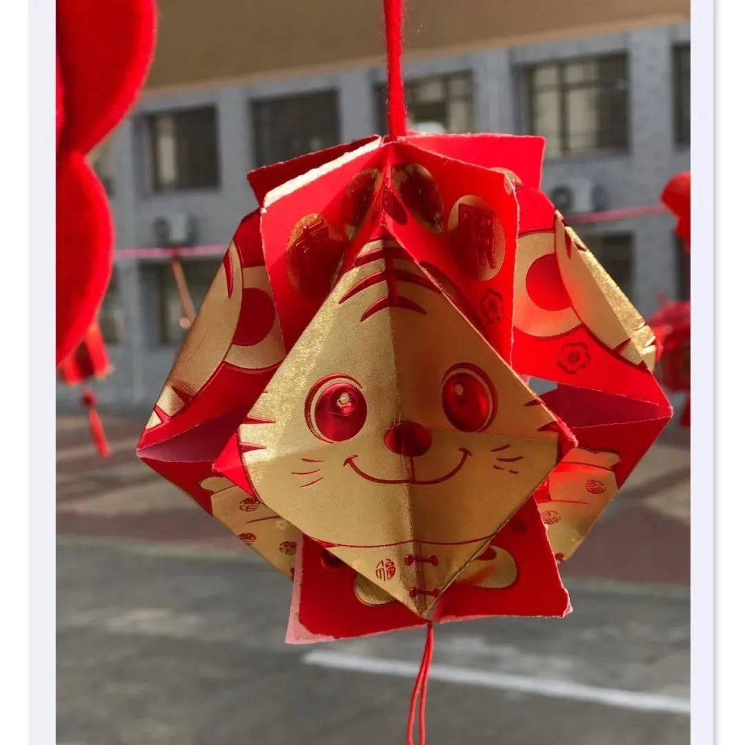 特色教育张灯结彩点亮校园龙海一中人民路校区手工花灯展