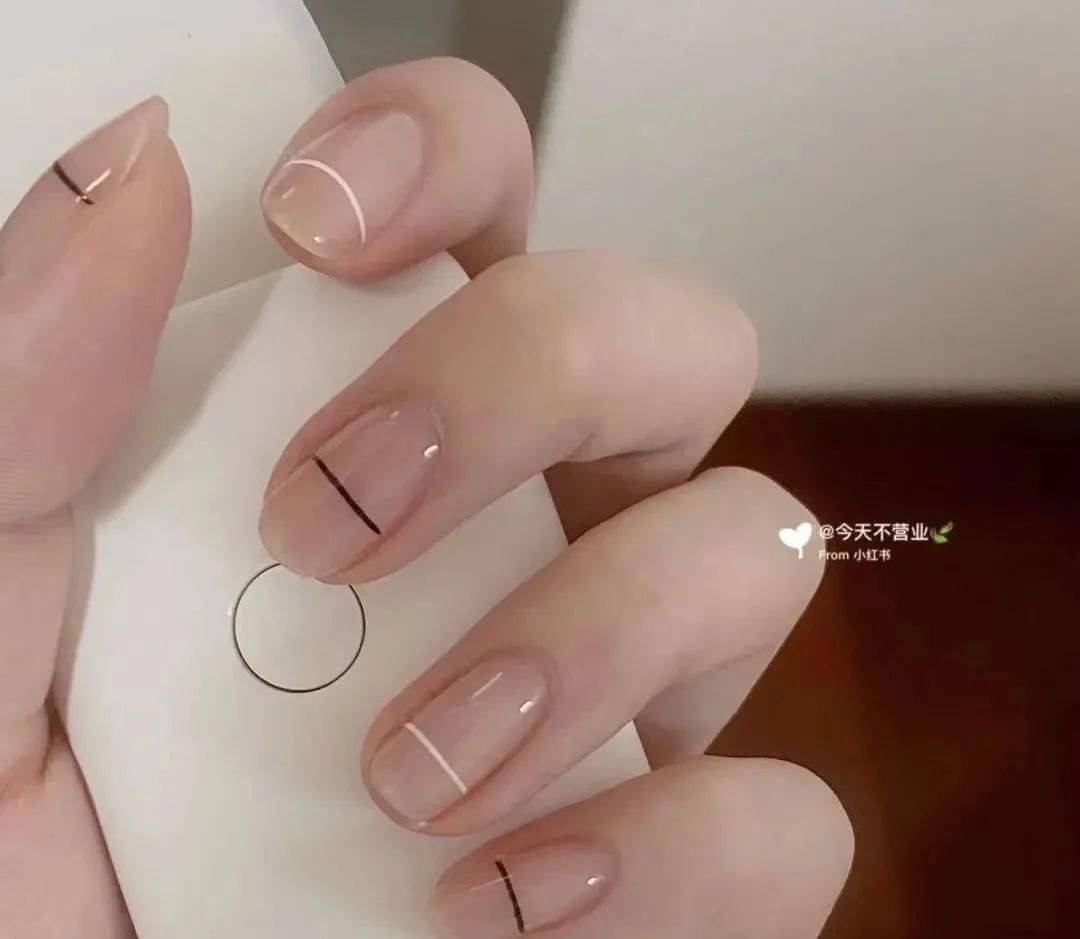 做完美甲后,我丑的睡不着,太难受了_原图_后台_灰指甲
