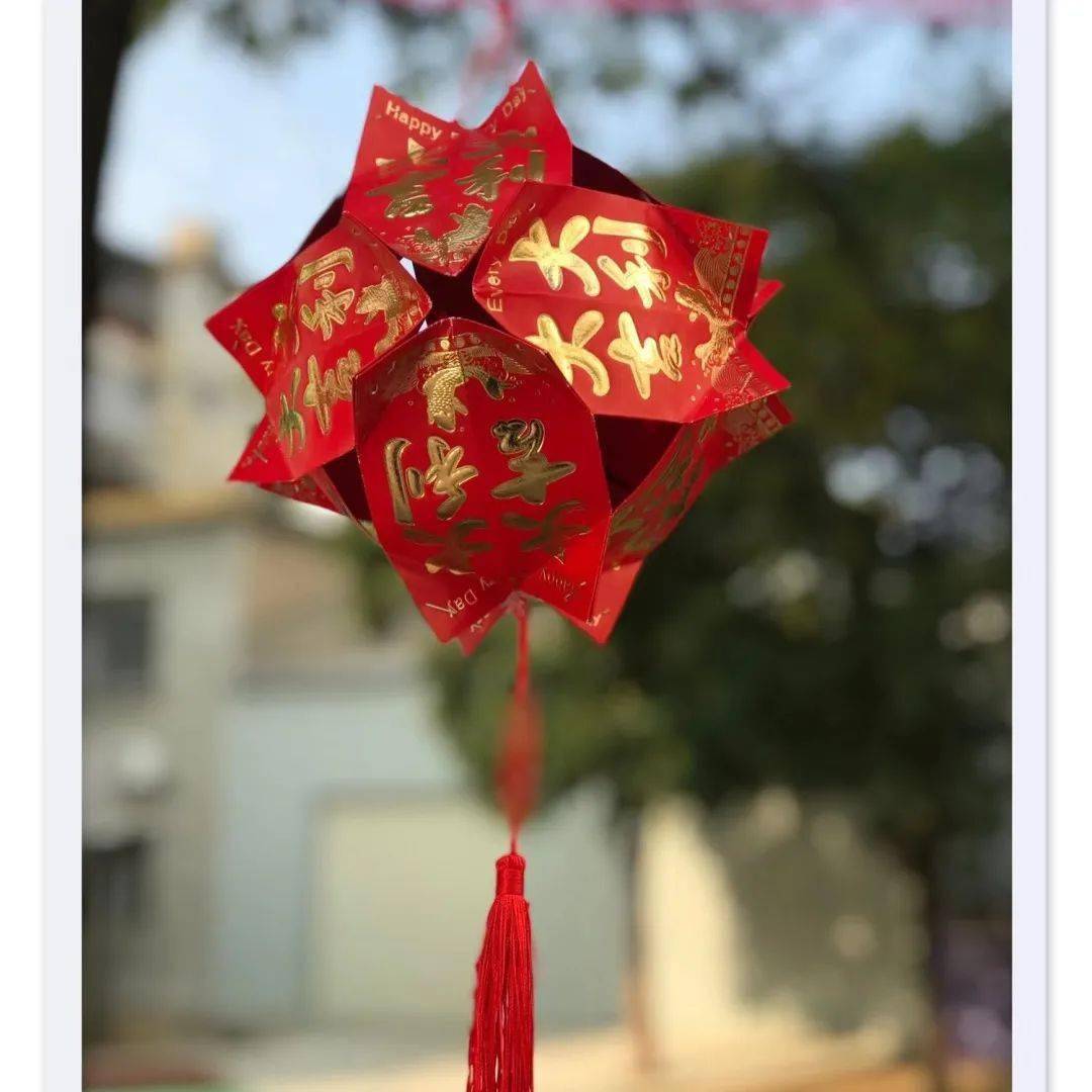 特色教育张灯结彩点亮校园龙海一中人民路校区手工花灯展