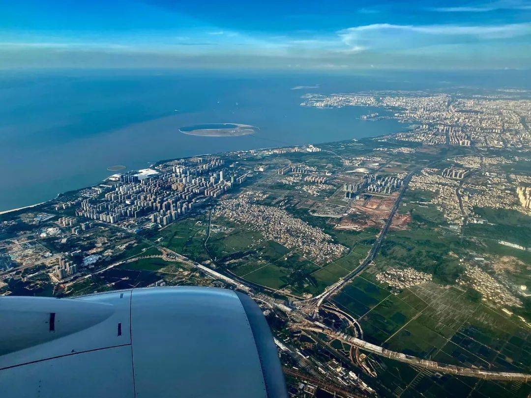 秦皇岛上空传来巨响经山海关机场证实一架战斗机以超音速飞过