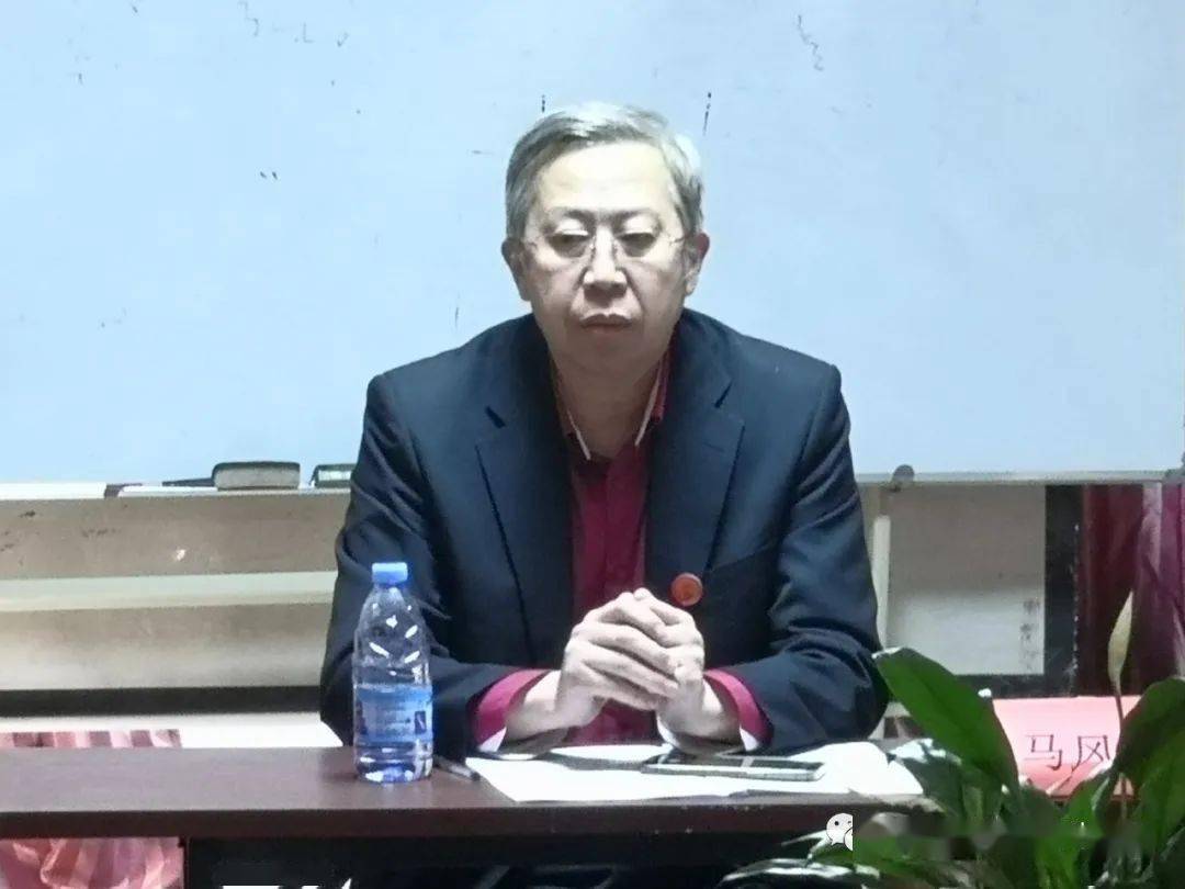 会议由青岛市红色旅游协会副会长兼秘书长李令军主持,会上马风强会长