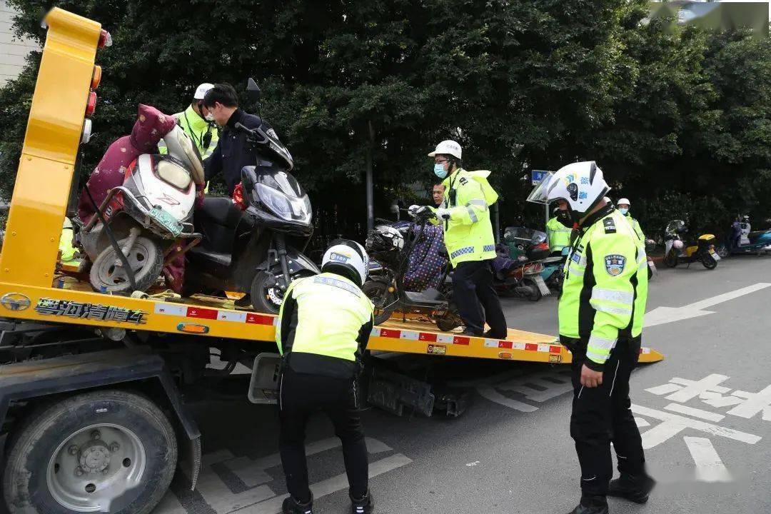 龙港交警出手了一律拖车