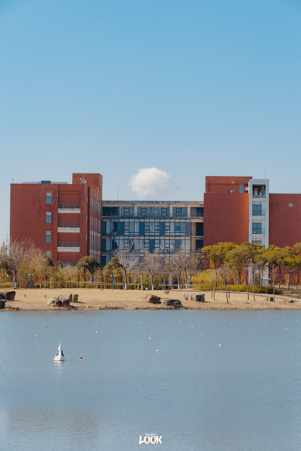 look | 华东理工大学 · 看学校的第70个春天_华理_奉贤_校区