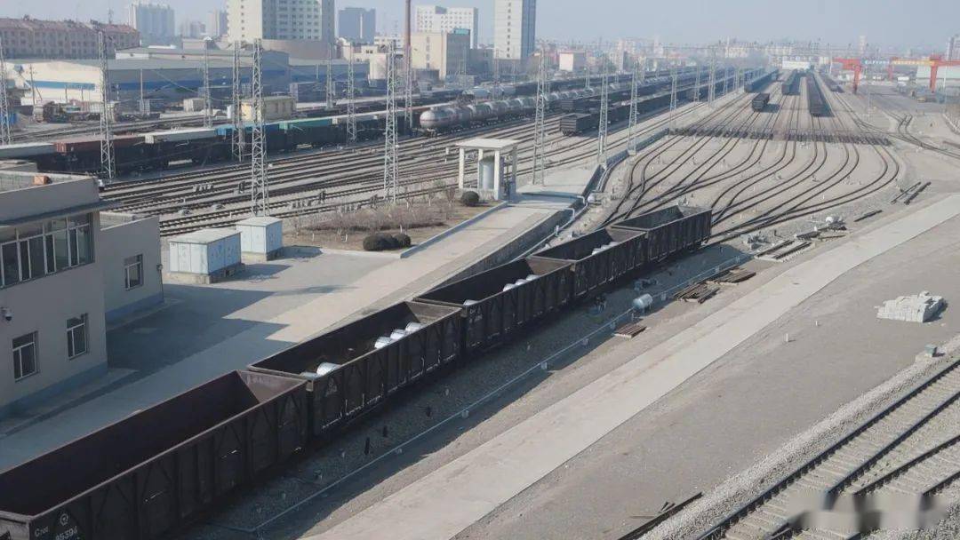 沙鲅铁路做好港产城融合发展大文章为鲅鱼圈高质量发展努力作为