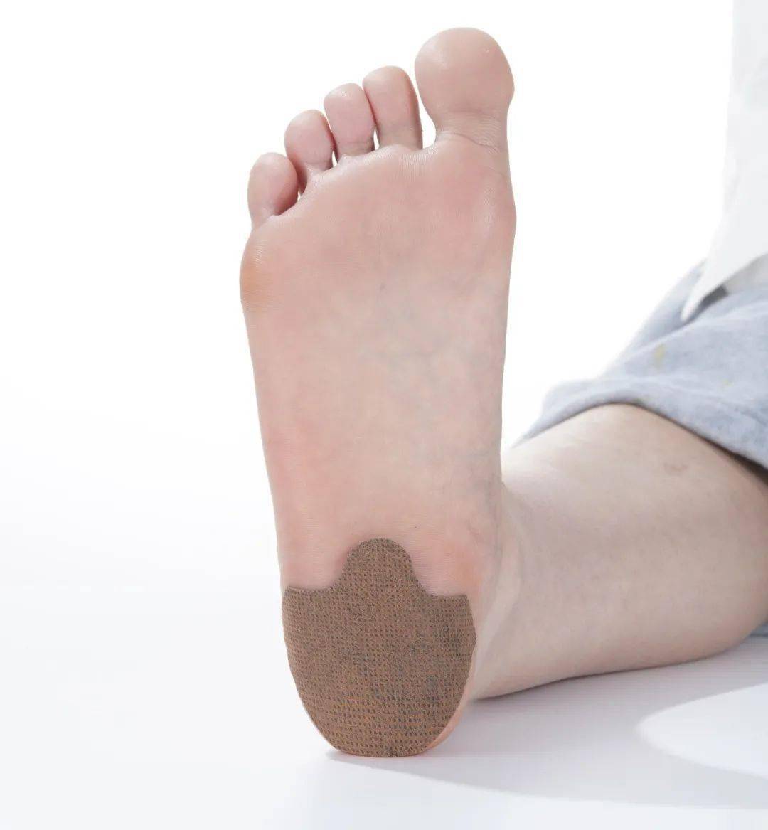 有效修复受损筋膜及软组织,消除骨刺,炎症,减少骨骼摩擦力,保护脚关节