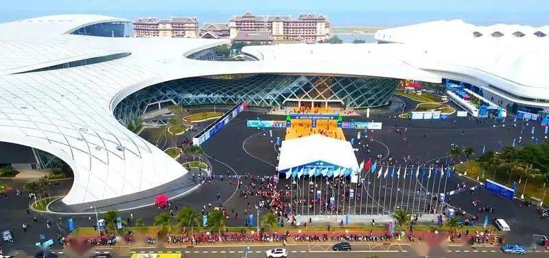 23������Ʒ���״���פ,�ݳ�Ʒ�ĺ��ϻ���