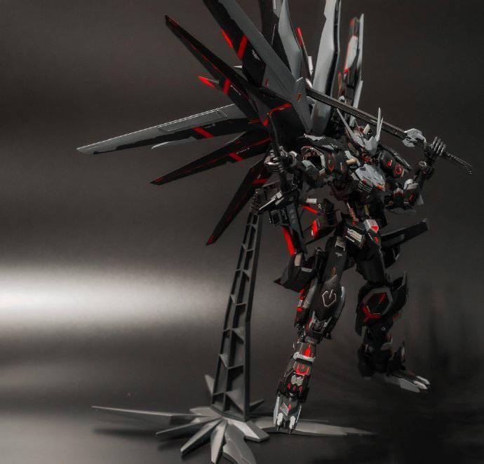 自由命运高达飞翼混搭改造飞翼巴巴托斯高达模型