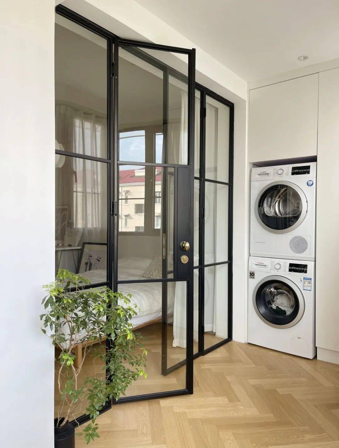 社交单身女孩高质量生活曝光！不结婚、不社交，独居95㎡：我的快乐你想象不到！