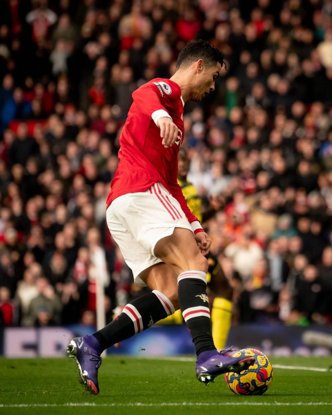 克里斯蒂亚诺罗纳尔多上脚特别版nikemercurial足球鞋