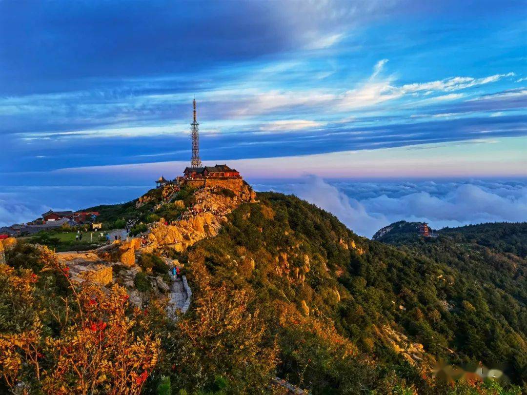 山东海拔最高点泰山玉皇顶