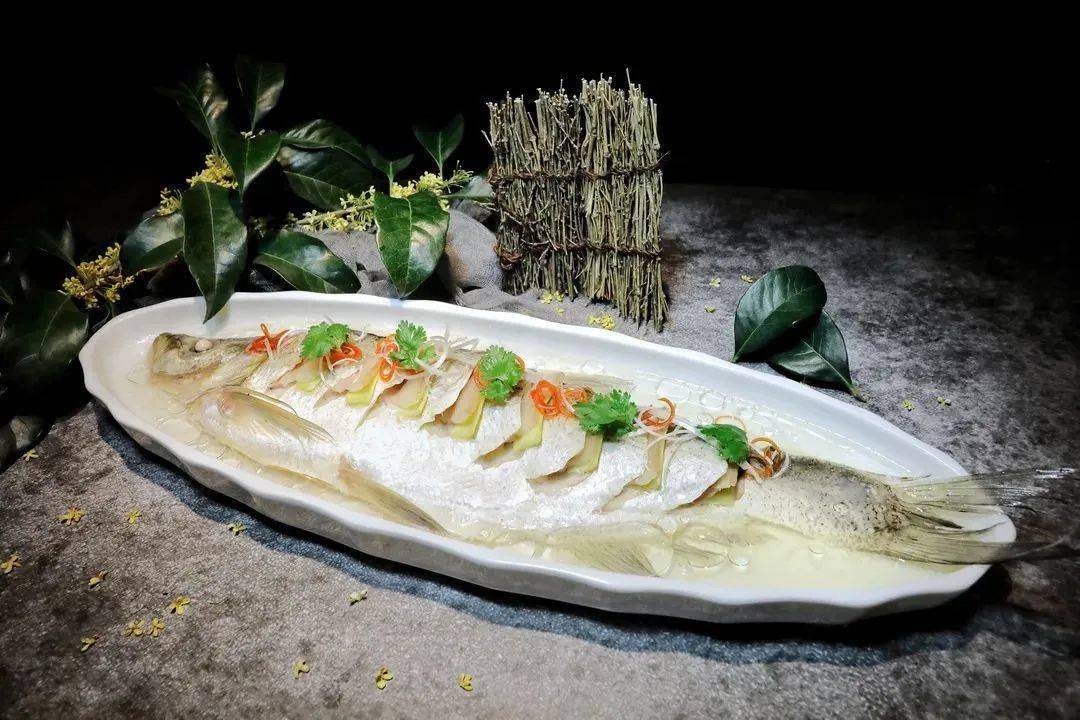 清蒸的工艺#风干肉蒸白条#精致菜品,征服你细腻的味蕾隐藏了那些的