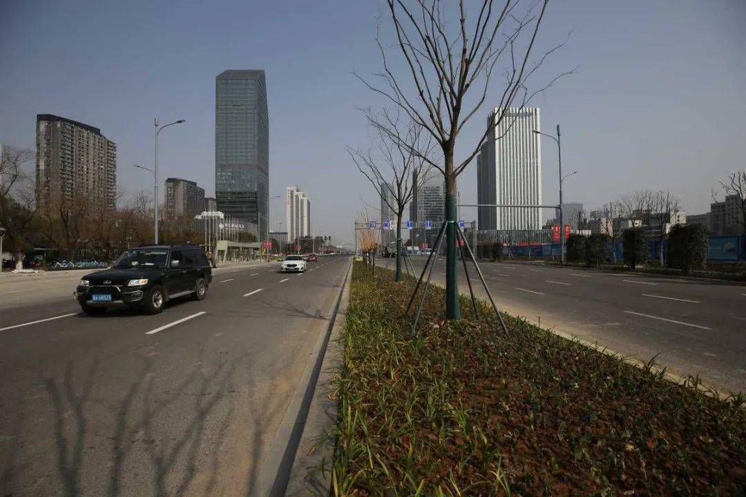 鄞县大道改造工程天童南路宁南南路段通车