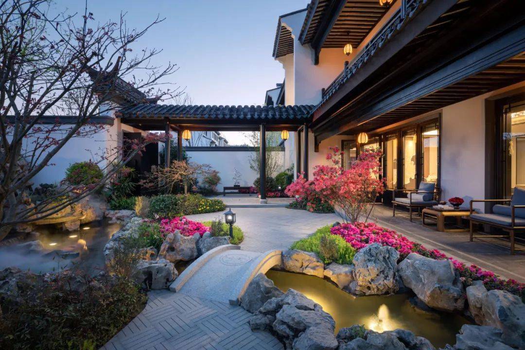 绿城·株洲桃李春风实景图新中式庭院是现代文明背景下传统元素与现代