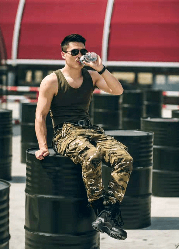 执教级别内在力量疗愈拉伸教练:jove师从新西兰国宝级瑜伽导师vincent