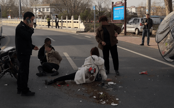 办案途中遇事故 民警妥善救助_受伤_桐柏县_森林