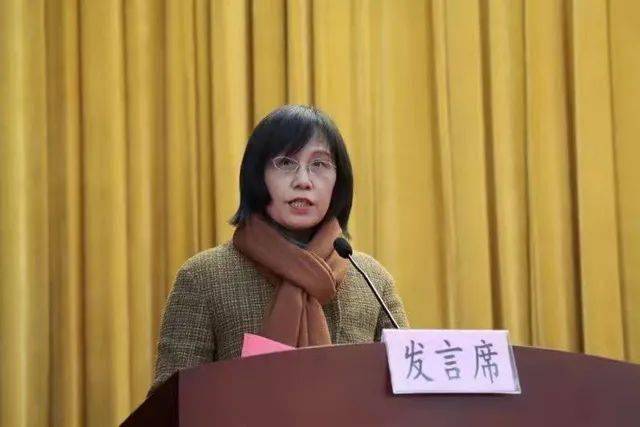 邹月英主任发言李翠芳老师发言凌海霞老师发言高三(8)班曾文琪同学发