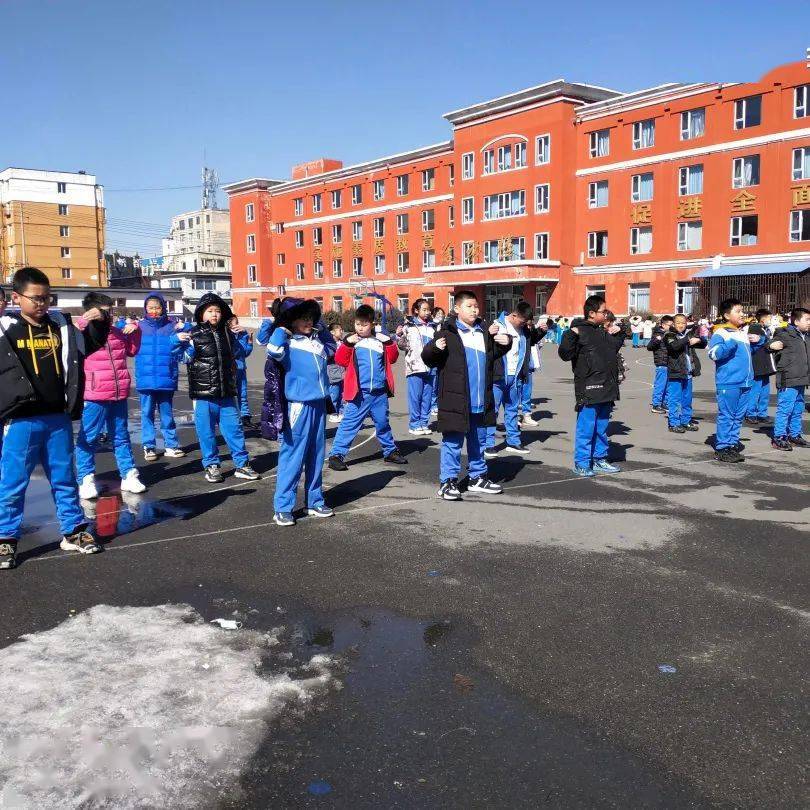 努力成为不一样的"墩墩" ——记通钢三小开学第一周_学期_于运动_难题