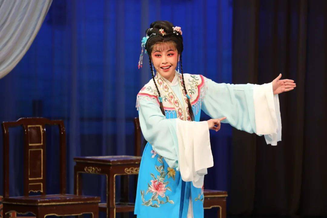 盛世越章丨上海越剧院毕派小生丁小蛙越海蛙鸣专场演出成功举办