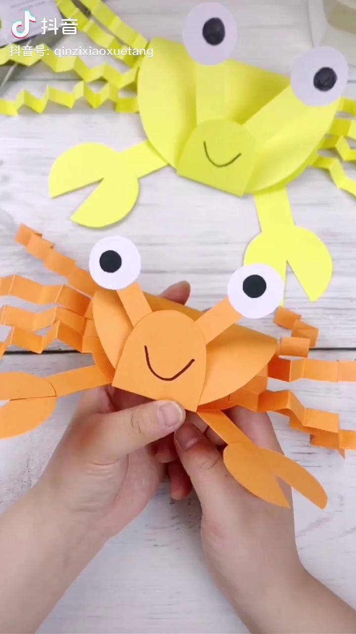 创意螃蟹手工快带宝宝做一个吧手工创意手工儿童萌知计划螃蟹亲子