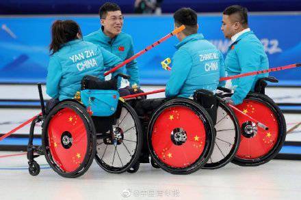 郭剑|轮椅冰壶教练：残疾人运动员激励我“别偷懒”