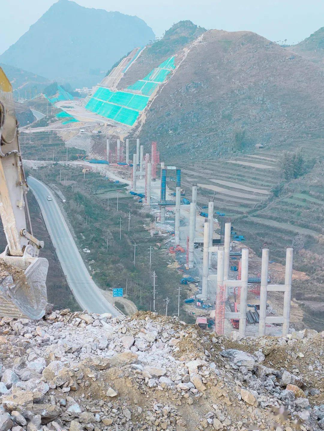 奋进新征程建功新时代为年底通车而努力奋斗探访巴凭高速天等段