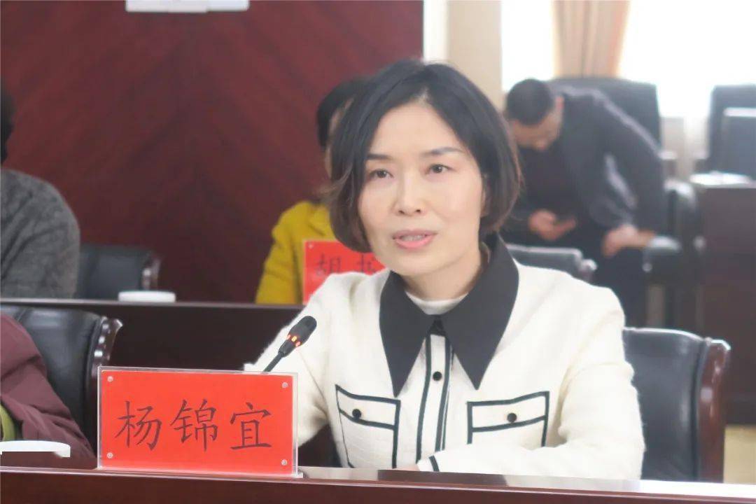 周晓理寄语机关妇女同志争做知识女性事业女性文明女性