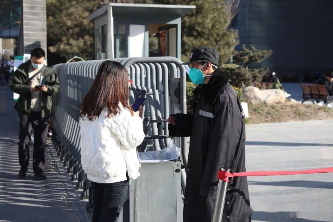 一线|协和守卫者 | 冰天雪地、防控一线，他们为患者的生命健康站岗