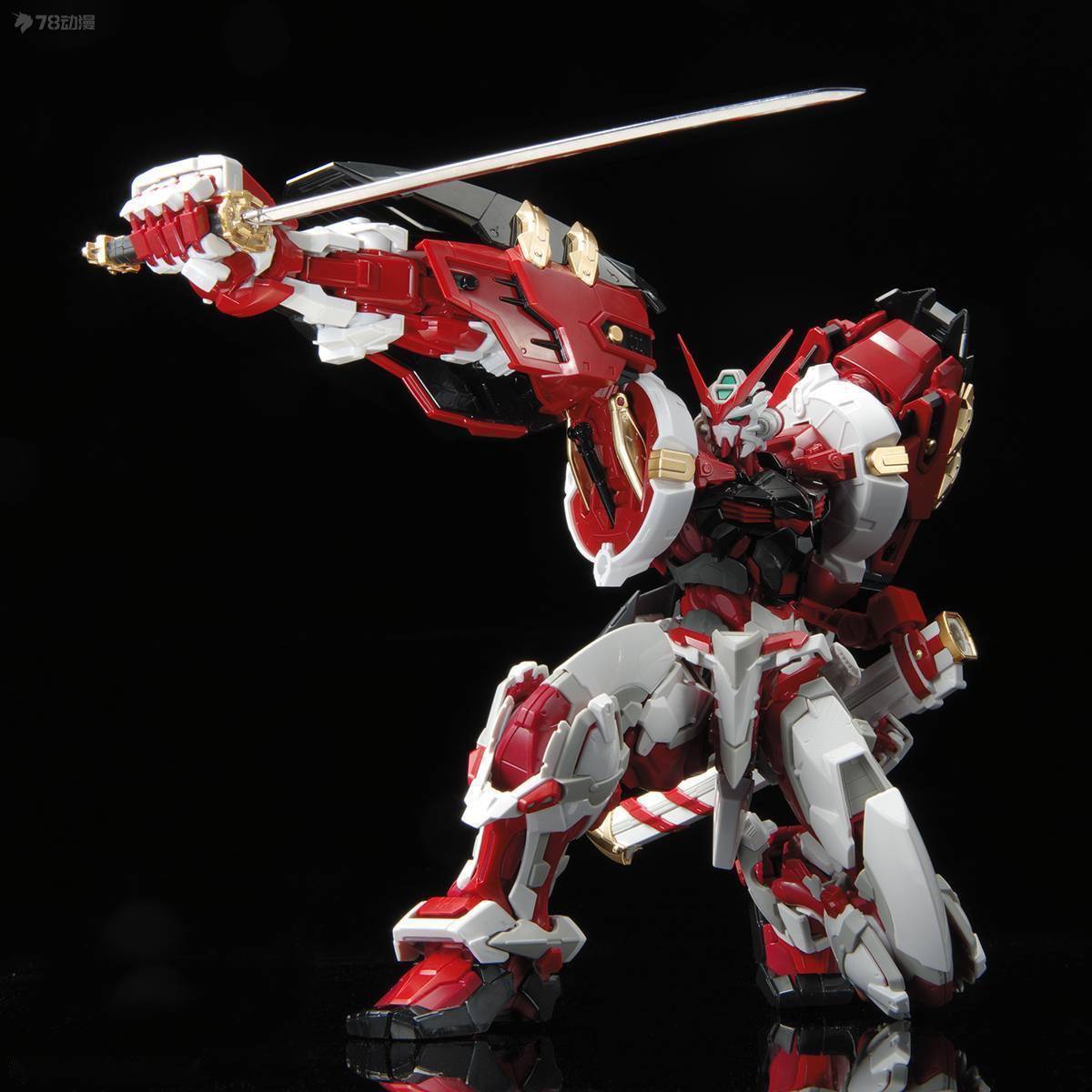 模玩资讯：HiRM系列 1/100 异端高达红色机强力型