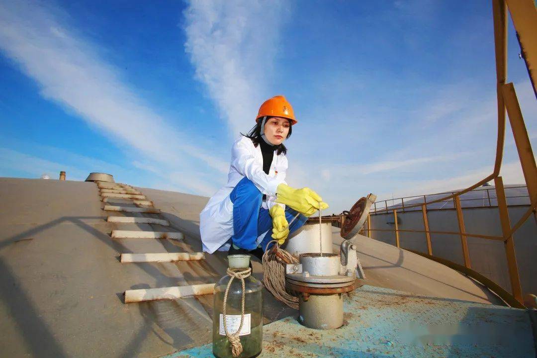 石化摄协石化摄影师身边的她