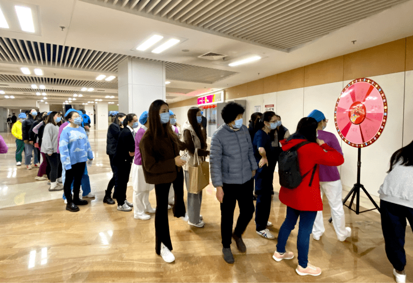 节日|芳菲三月，爱在国际~北京大学国际医院举办妇女节系列活动