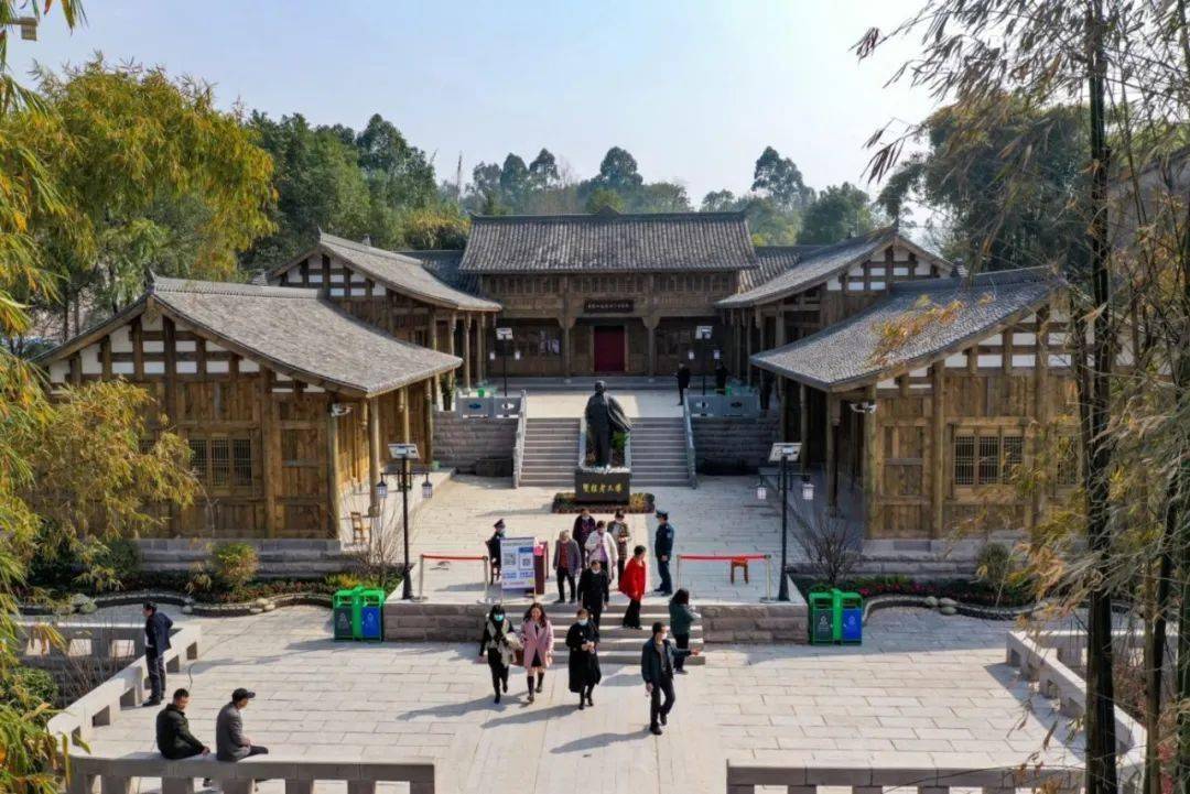 华蓥山起义女战士展陈开展