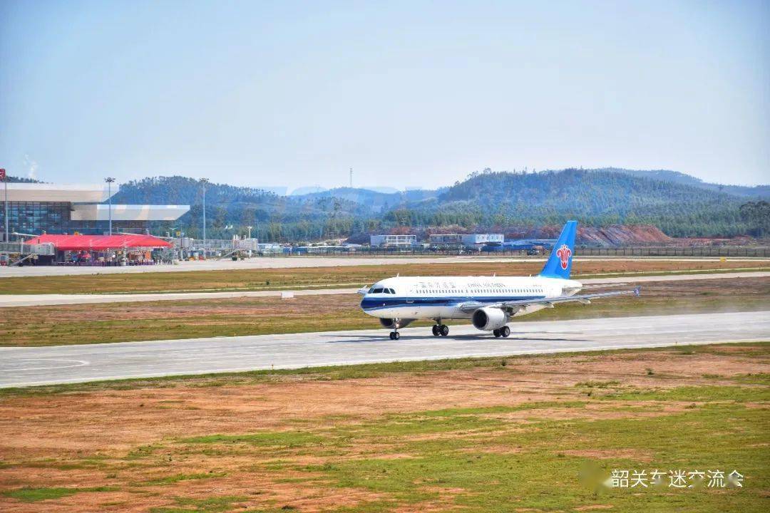 (韶關丹霞機場通航城市航線圖)自2021年11月27日韶關丹霞機場首航以來