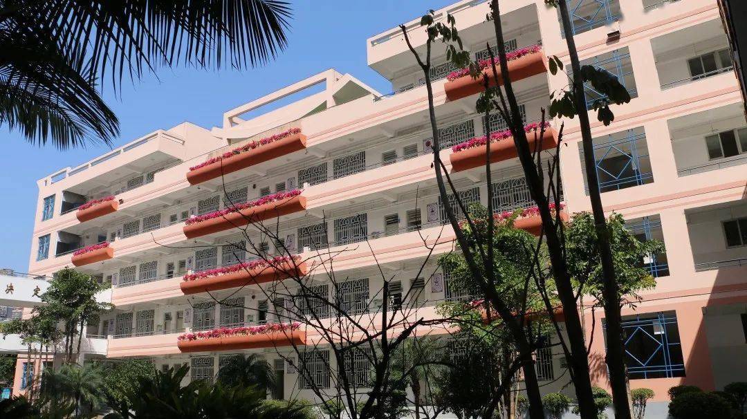 福建省连江黄如论中学聚焦核心素养构建生本课堂我校举办生本课堂教学