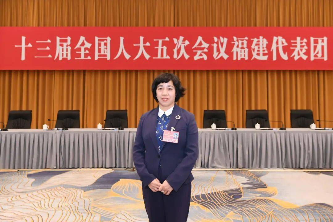 两会声音丨民盟盟员全国人大代表陆銮眉推广高质量低碳绿色生猪养殖