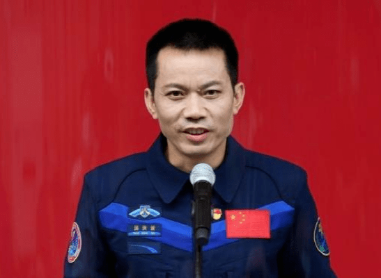 员,聂海胜,刘伯明和汤洪波为何能入榜2021《感动中国》_杨洪波_年神