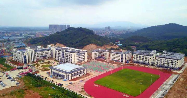 龙溪二中新校区航拍图.