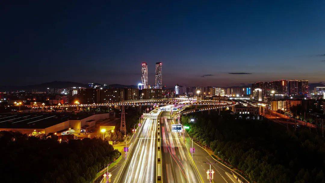 "站"在空中看昆明丨春夜漫漫_城市_小光_夜空