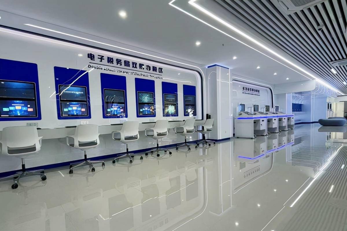 武汉市首家智慧办税服务厅正式启用