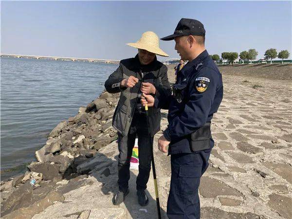 禁渔期可不兴野钓_捕捞_非法_江济
