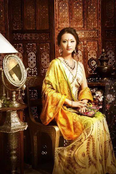 妇女为什么说印度纱丽是世界上最美的衣服？附17条印度冷知识